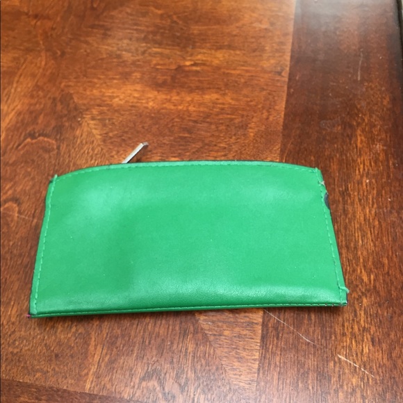 Kelly Green Reed Wallet - Picture 3 of 3